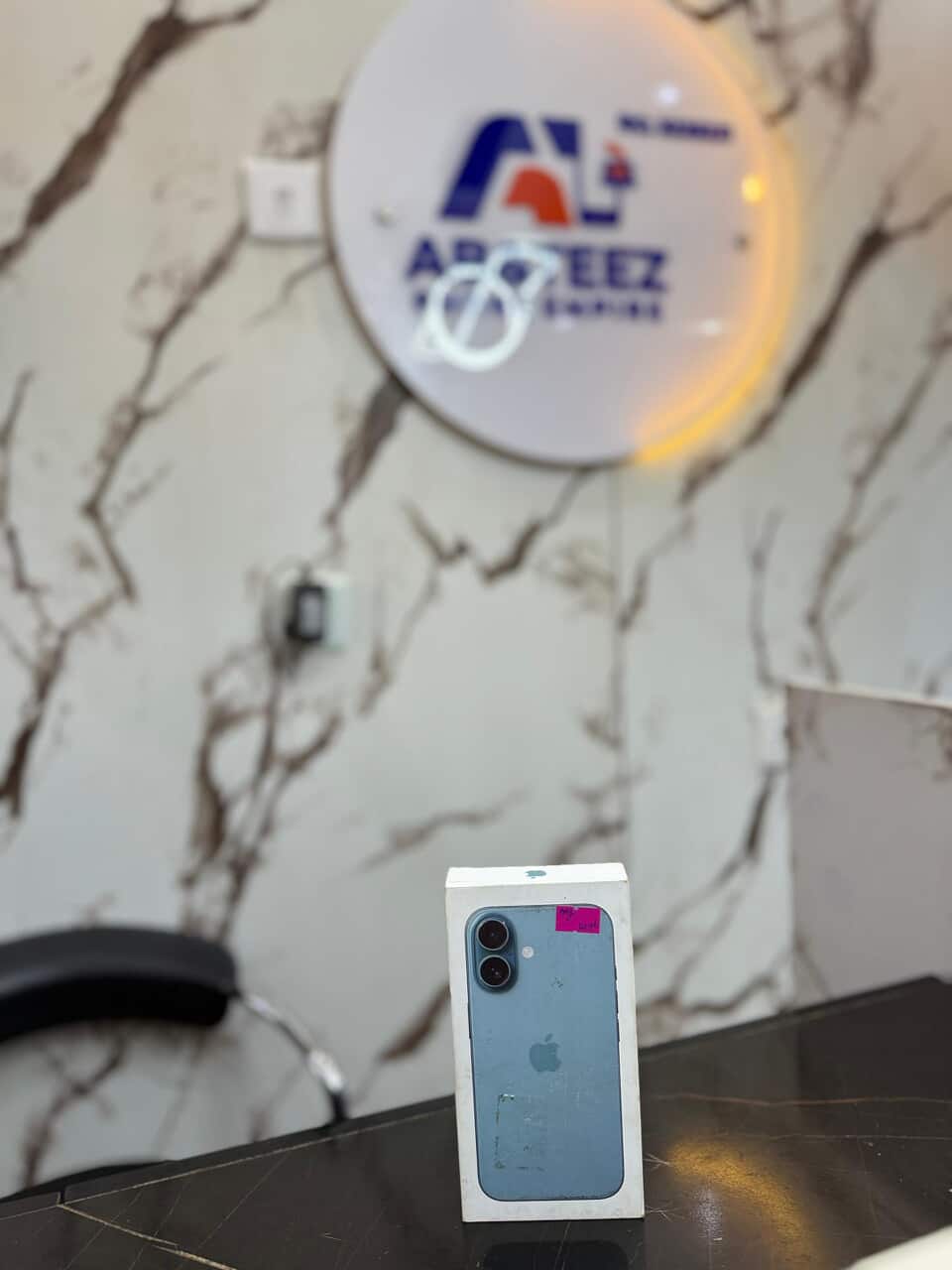 iPhone 16